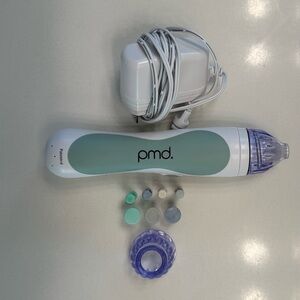 PMD Microderm Device with Attachments